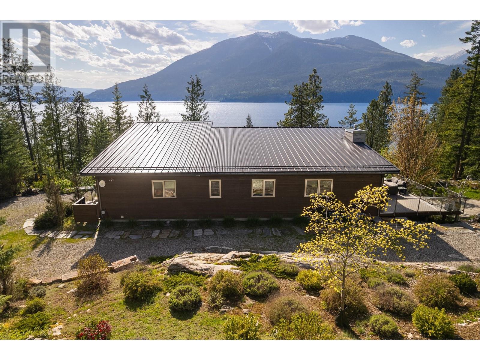 17246 Pilot Bay Road, Crawford Bay, British Columbia  V0B 1X0 - Photo 47 - 10350161