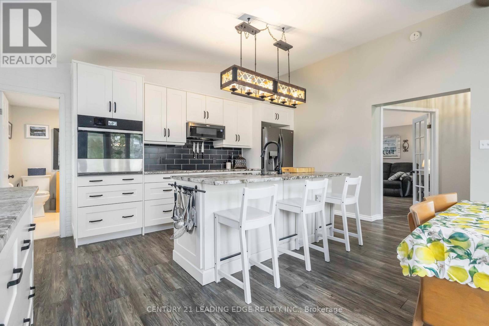164 Snug Harbour Road, Kawartha Lakes, Ontario  K9V 4R6 - Photo 16 - X12188476