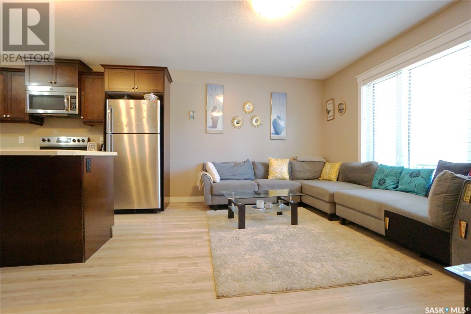 Property at 452 Halifax STREET image 3