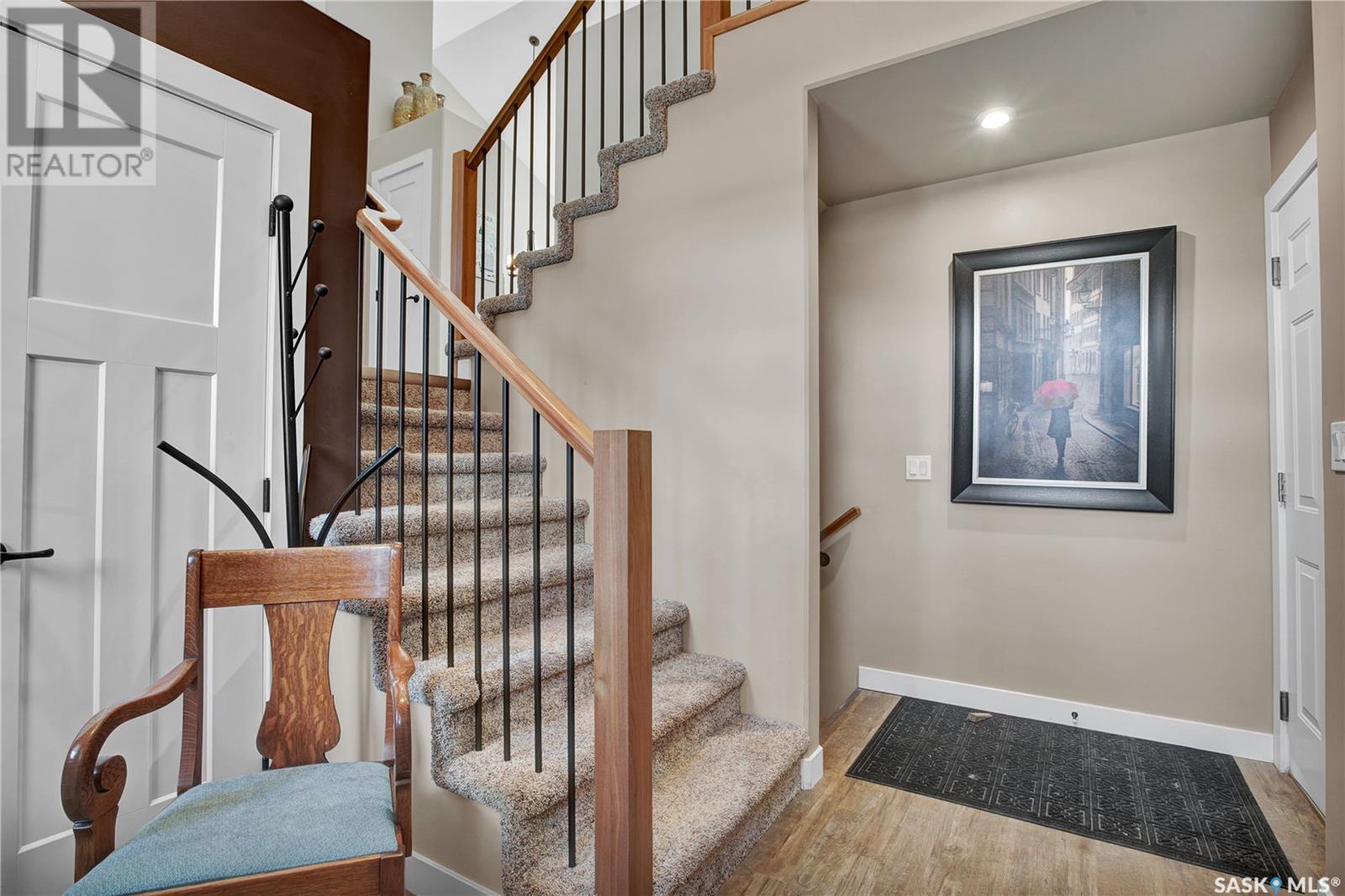 Property at 101 Poplar CRESCENT image 4