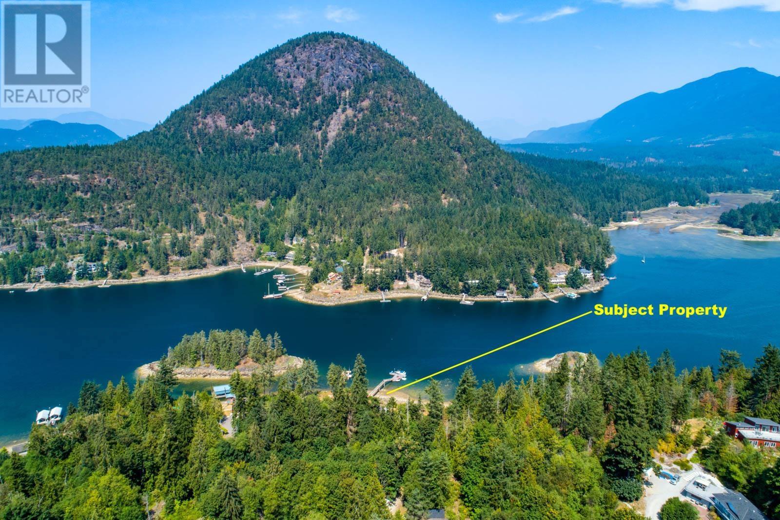 12879-12881 SUNSHINE COAST HIGHWAY, Madeira Park, British Columbia
