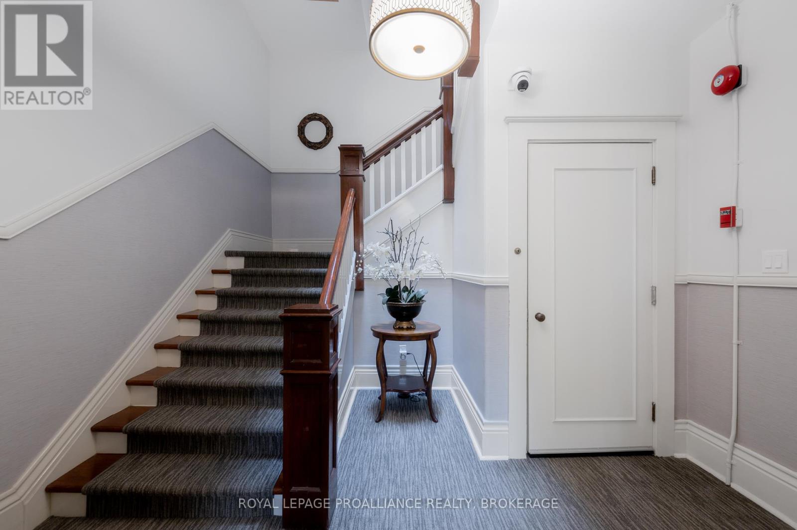 2 - 244 Barrie Street, Kingston (Central City East), Ontario  K7L 3K5 - Photo 4 - X12188905