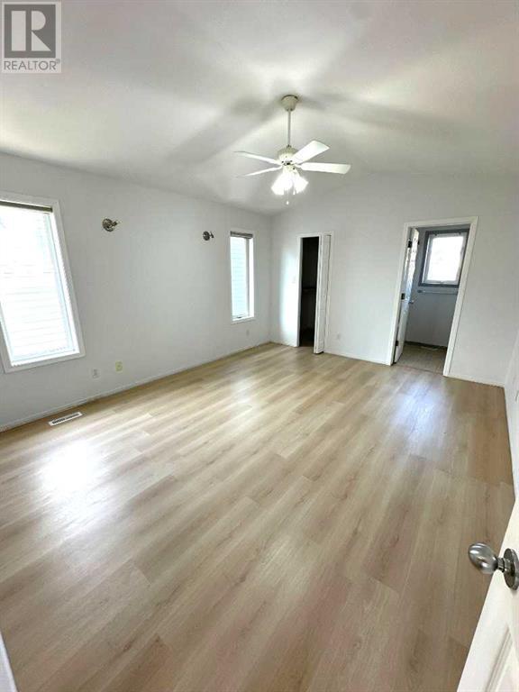 Property at 222 Fairmont Garden Road S image 3