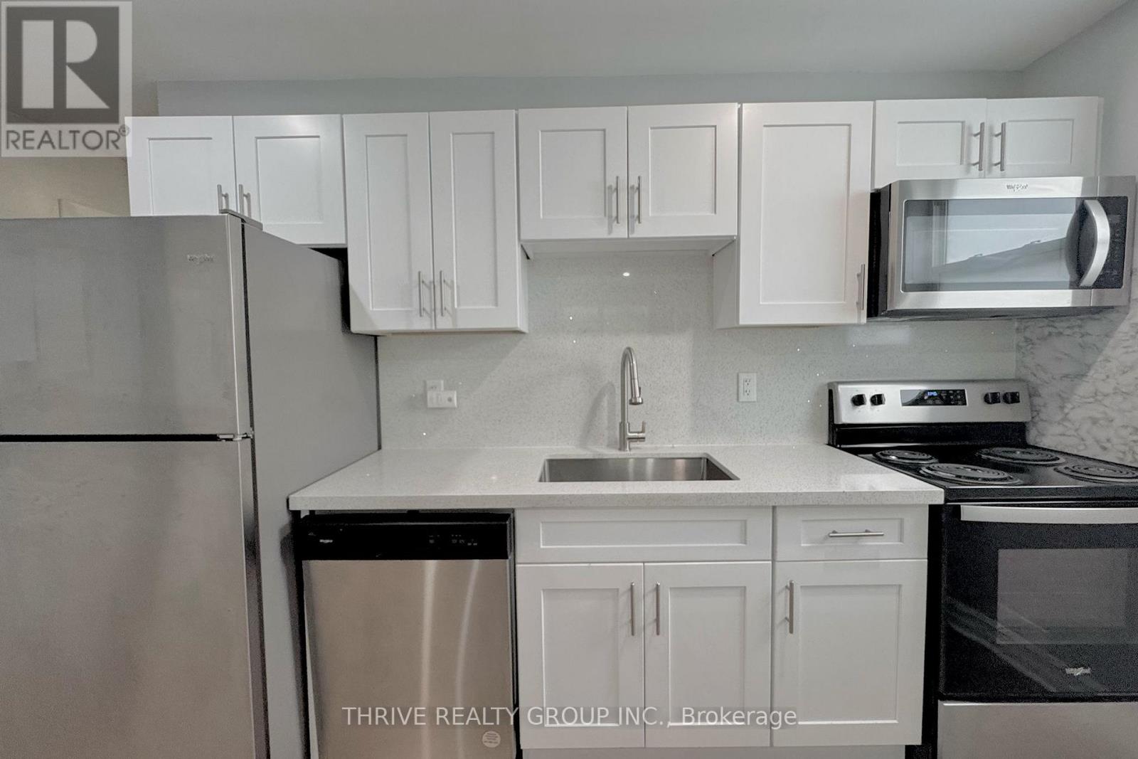 5 - 100 King Edward Avenue, London South, Ontario  N5Z 3T1 - Photo 3 - X12188711