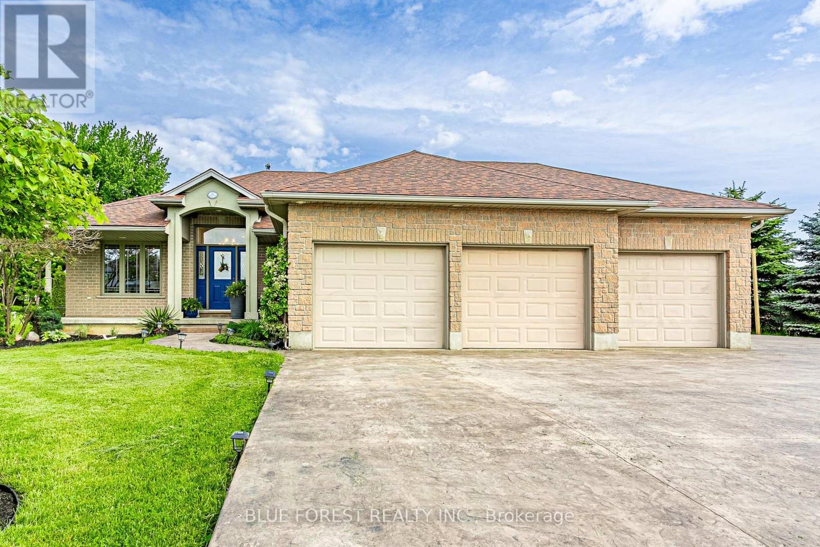 48 Hillview Drive