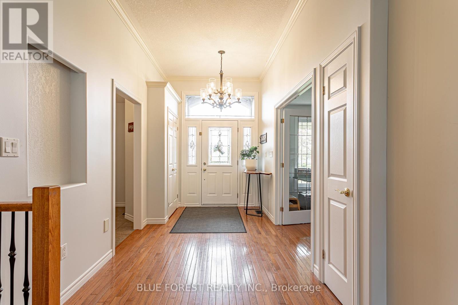 Property at 48 HILLVIEW DRIVE image 4