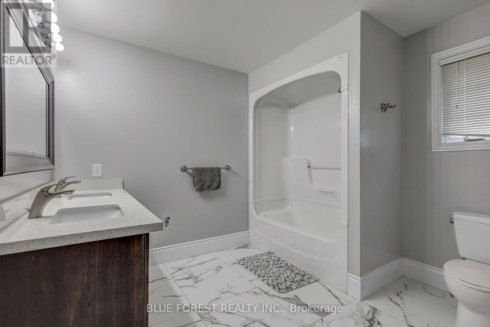 475 Upper Queen Street, London South (South P), Ontario  N6C 3T8 - Photo 37 - X12188855