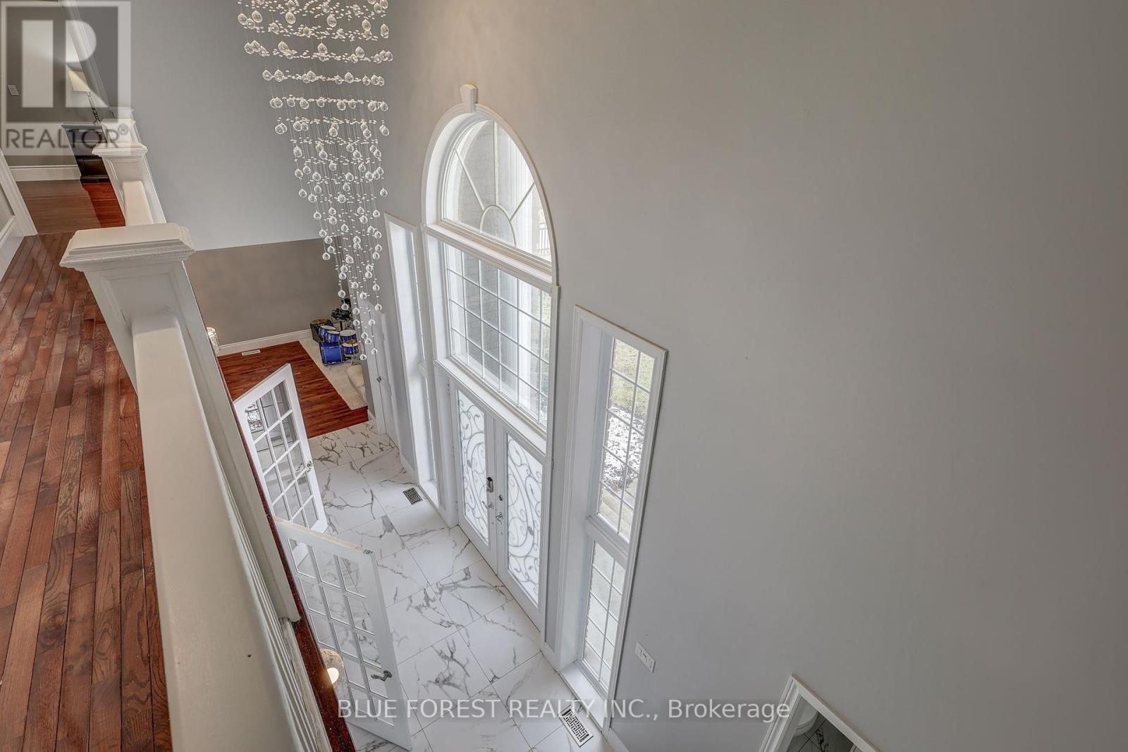 475 Upper Queen Street, London South, Ontario  N6C 3T8 - Photo 7 - X12188855