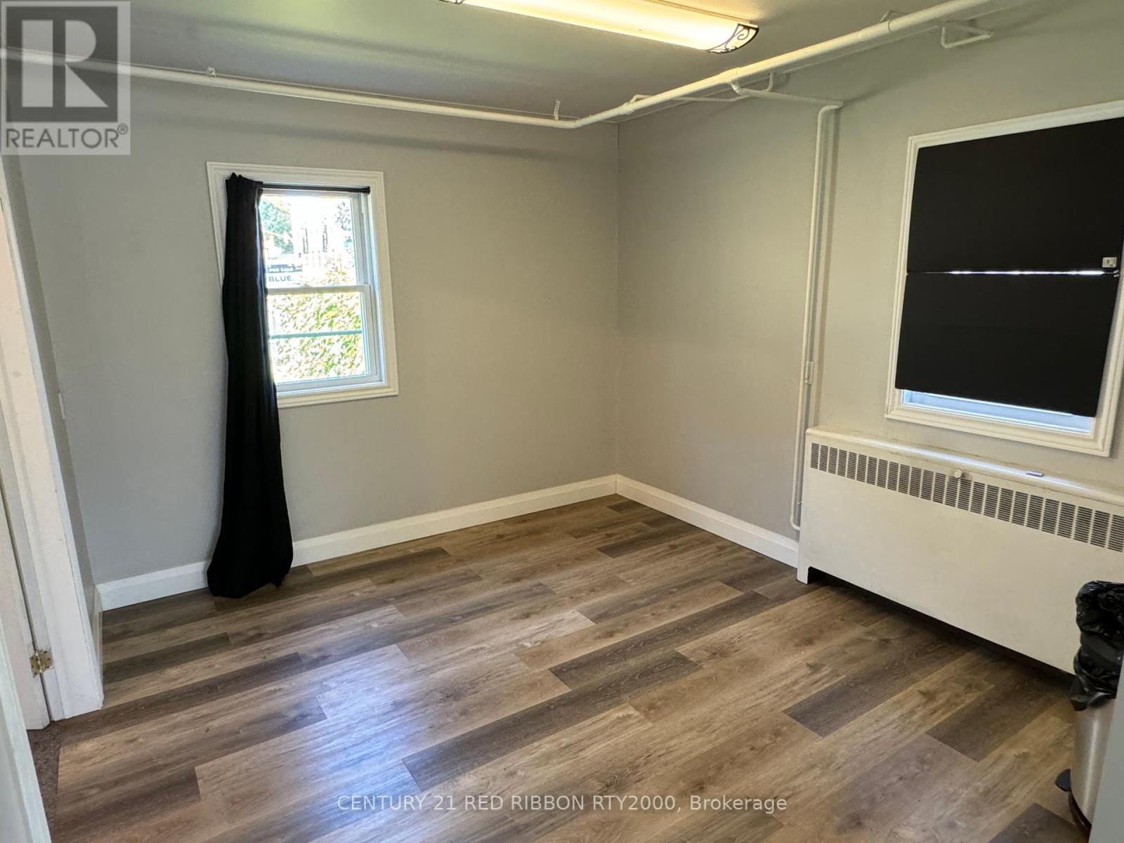 3-5 Centre Street W, Strathroy-Caradoc, Ontario  N7G 1T5 - Photo 6 - X12188875