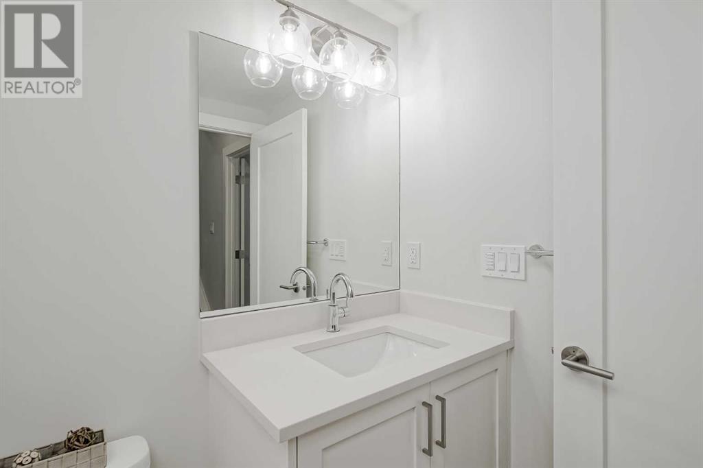 412 6a Street Ne, Calgary, Alberta  T2E 4A7 - Photo 43 - A2225500
