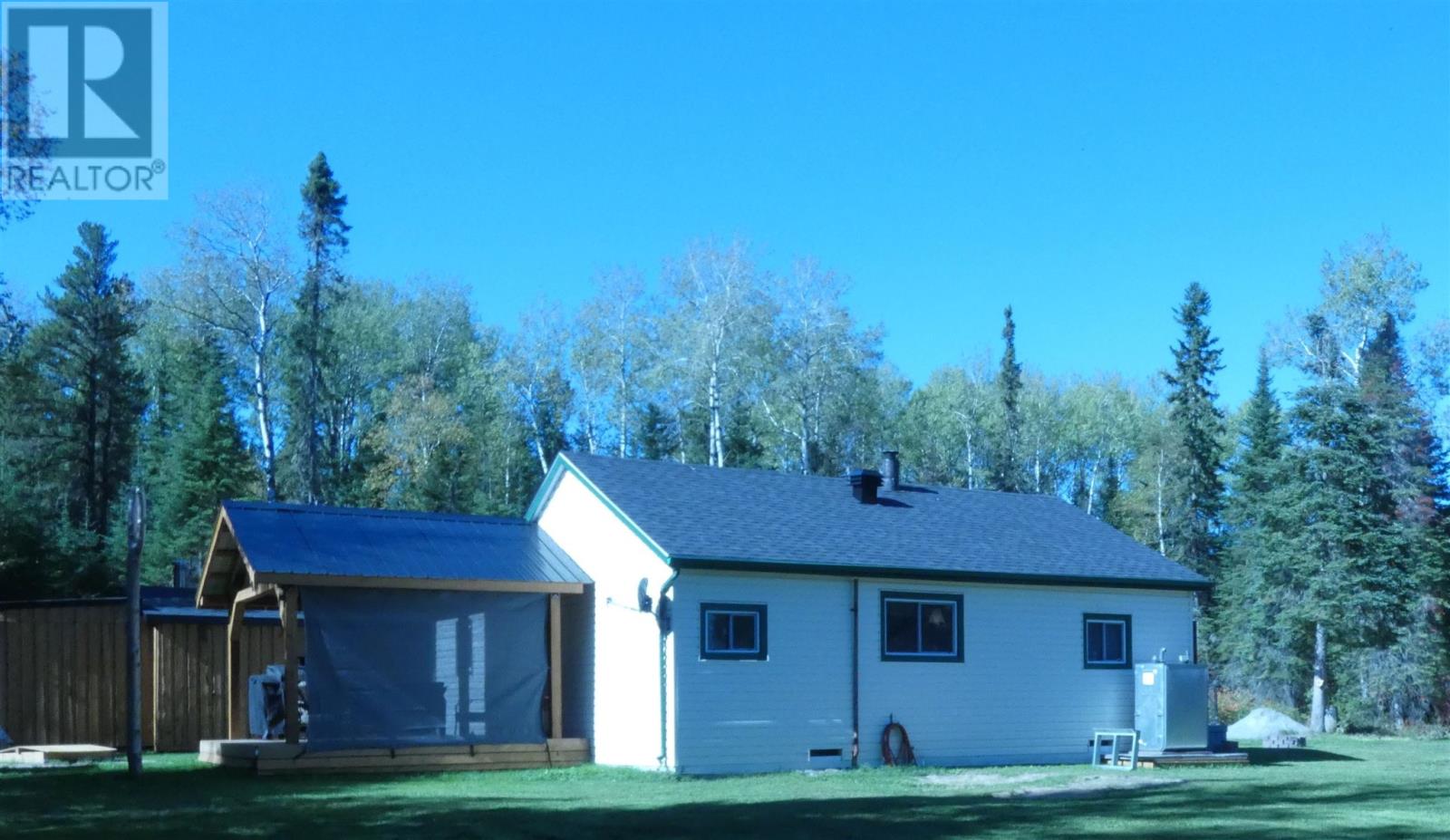153 Hwy 584, Nakina, Ontario