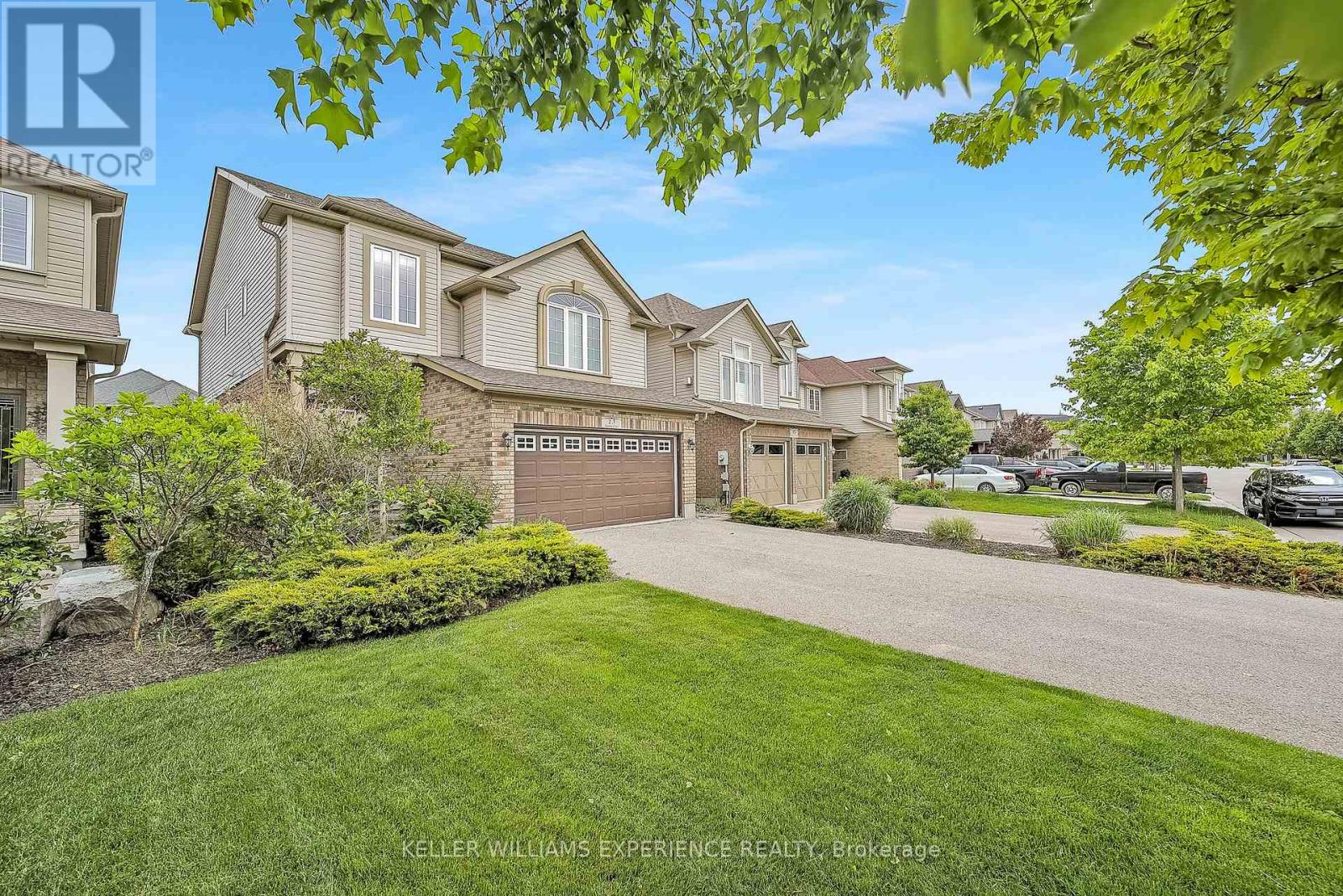 Property at 13 KAYLA CRESCENT image 3