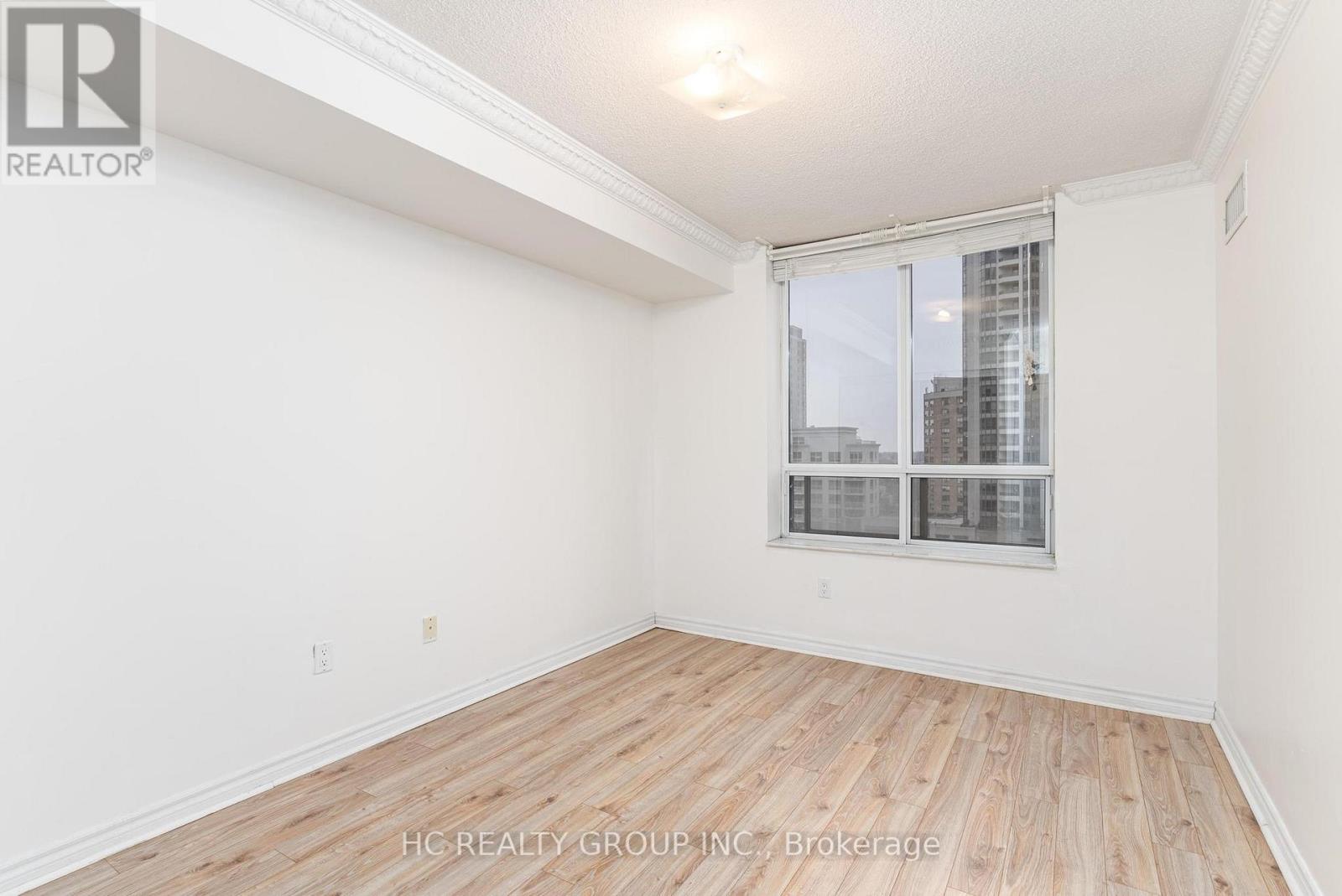 1008 - 18 Sommerset Way, Toronto (Willowdale East), Ontario  M2N 6X5 - Photo 10 - C12188602