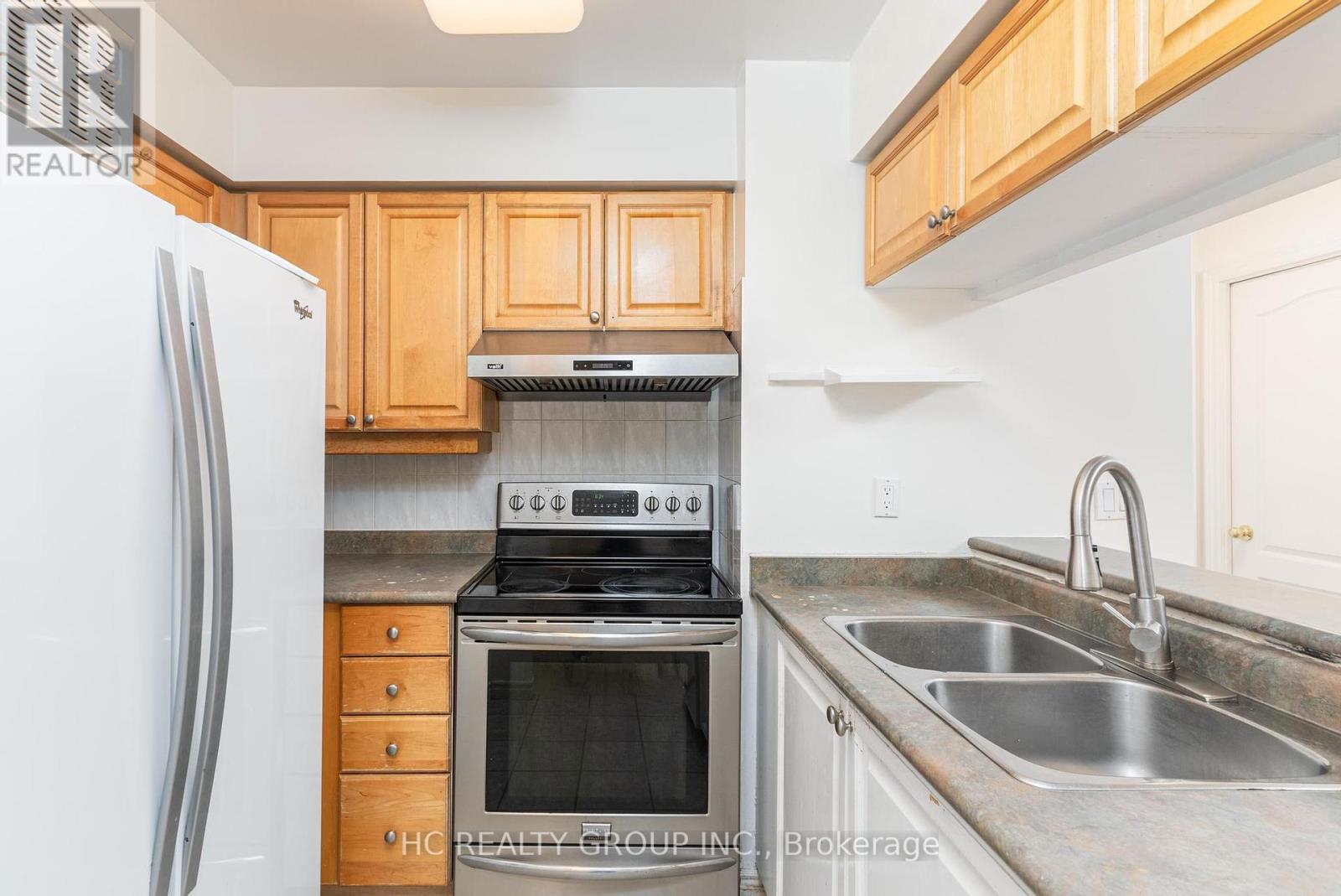 1008 - 18 Sommerset Way, Toronto (Willowdale East), Ontario  M2N 6X5 - Photo 9 - C12188602