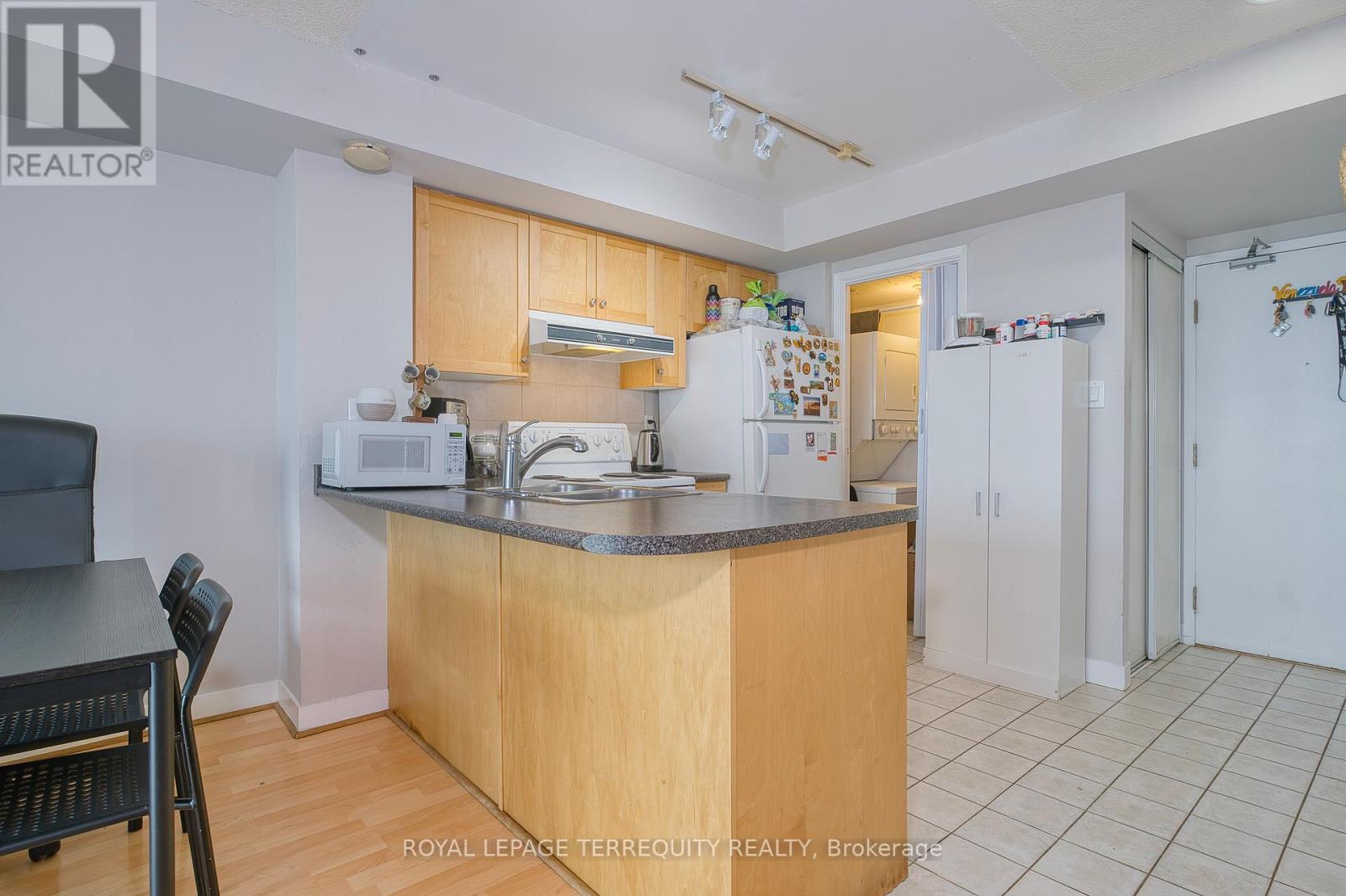 1709 - 650 Queens Quay W, Toronto (Niagara), Ontario  M5V 3N2 - Photo 10 - C12188612