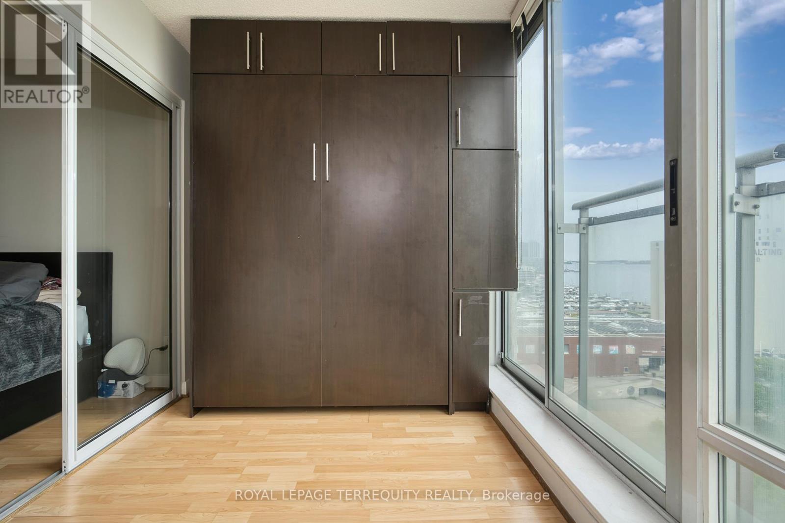 1709 - 650 Queens Quay W, Toronto (Niagara), Ontario  M5V 3N2 - Photo 19 - C12188612