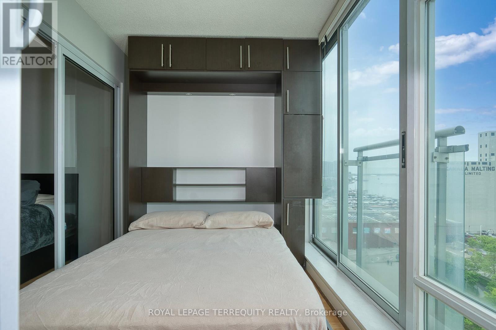 1709 - 650 Queens Quay W, Toronto (Niagara), Ontario  M5V 3N2 - Photo 20 - C12188612