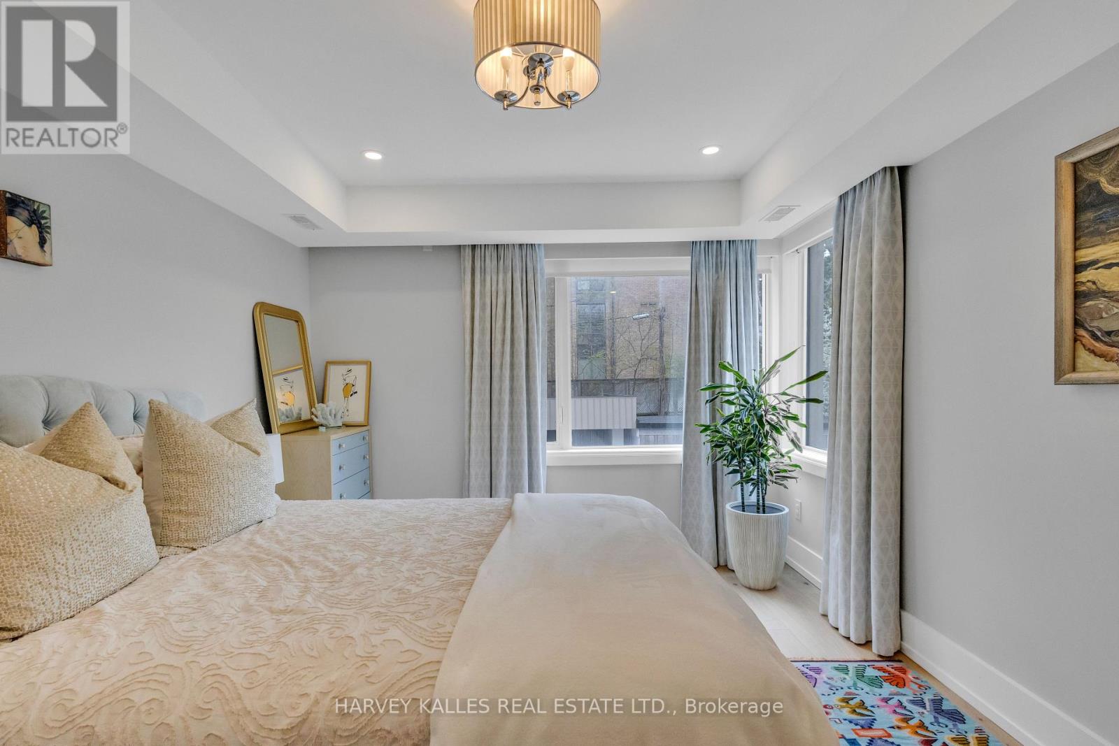 7 Relmar Gardens, Toronto, Ontario  M5P 1S1 - Photo 28 - C12188631