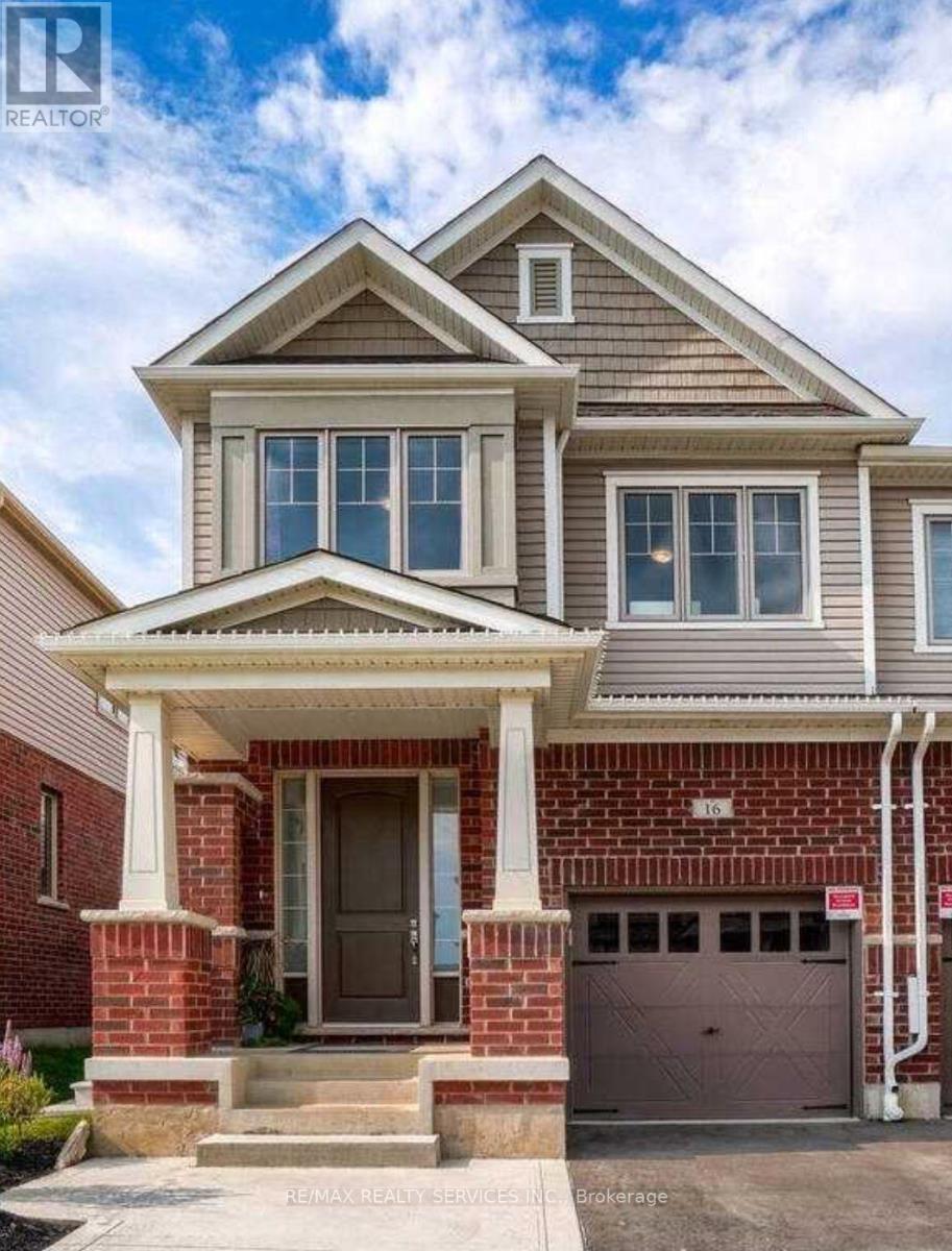 16 STONEHILL AVENUE, Kitchener, Ontario
