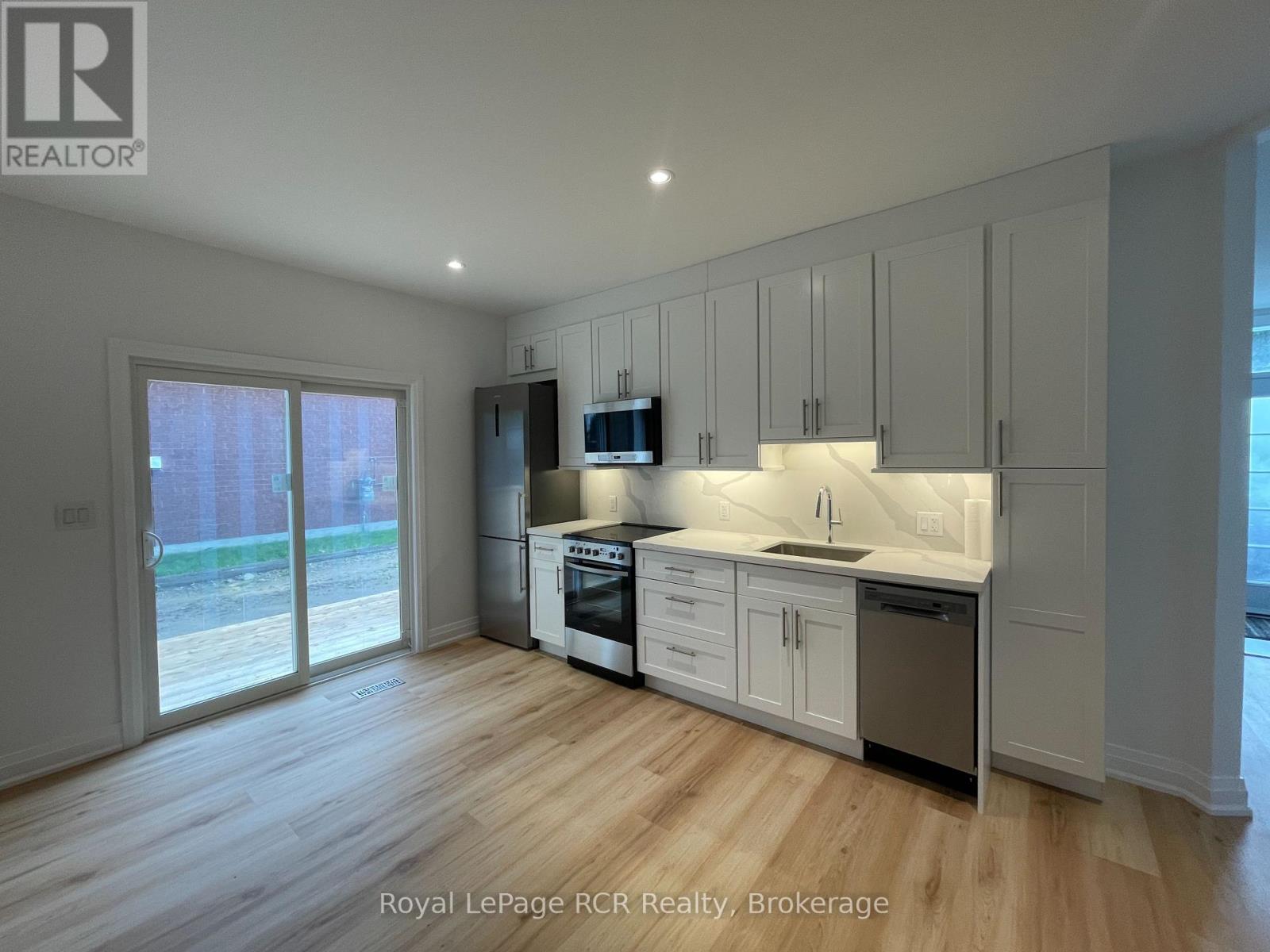- 1 - 61 Cedar Street, Collingwood, Ontario  L9Y 3A4 - Photo 5 - S12188793