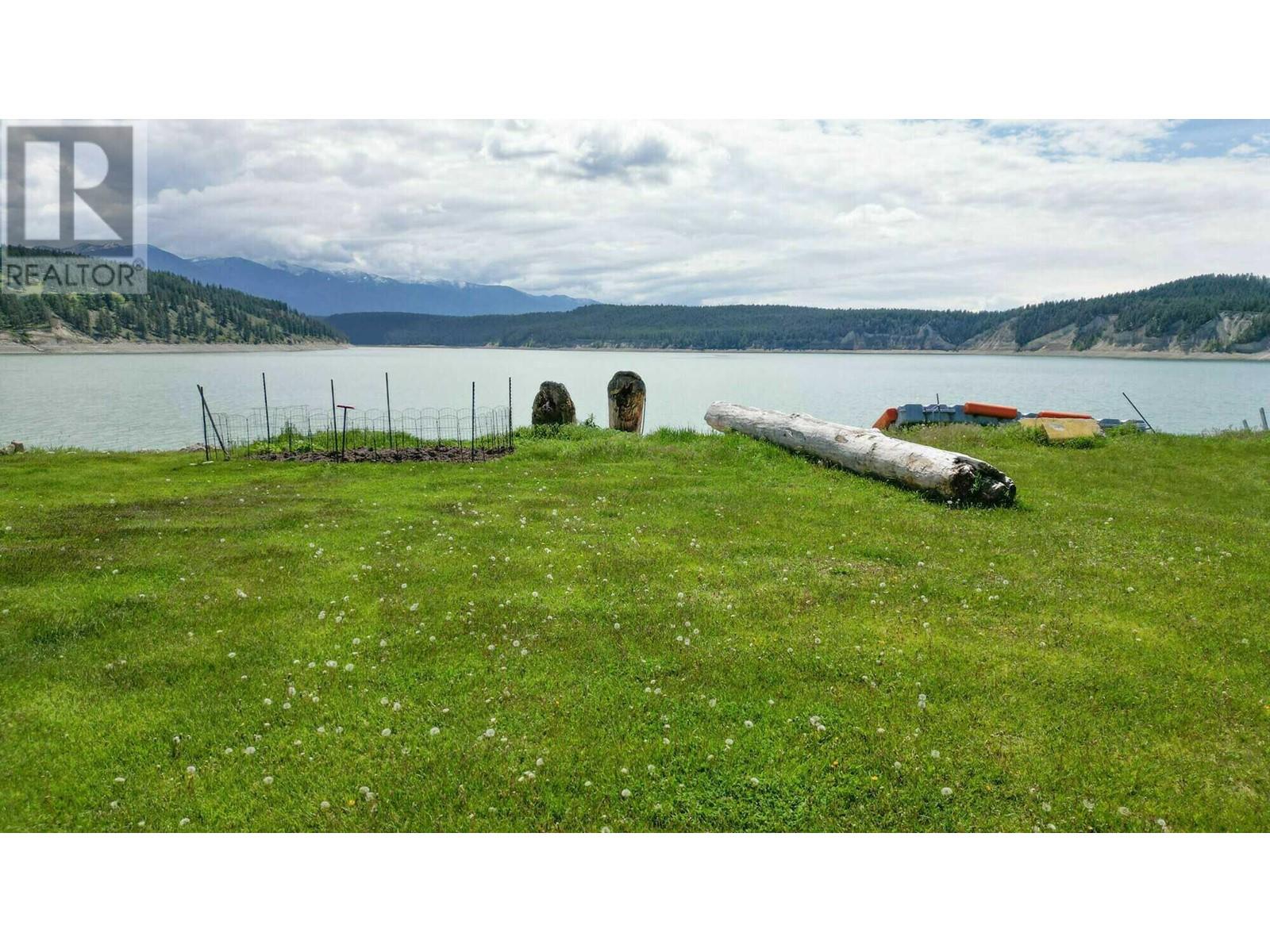 Lot 31 Koocanusa Lake Drive, Grasmere, BC V0B1T4
