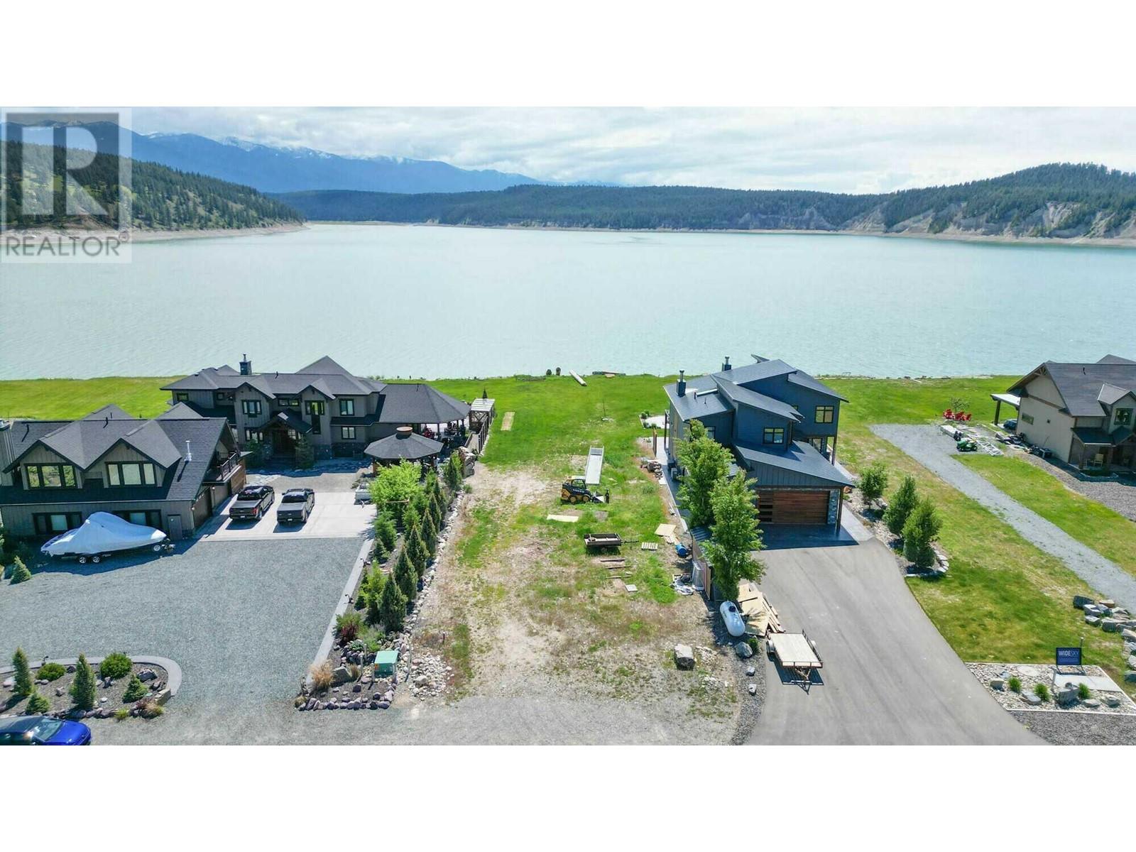 Lot 31 Koocanusa Lake Drive, Grasmere, BC V0B1T4
