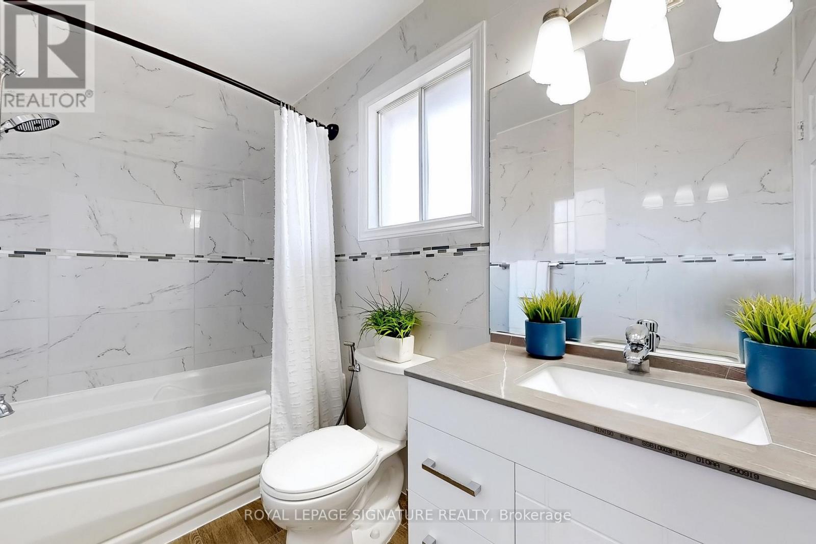 20 Newport Avenue, Toronto (Oakridge), Ontario  M1L 1H8 - Photo 13 - E12188615