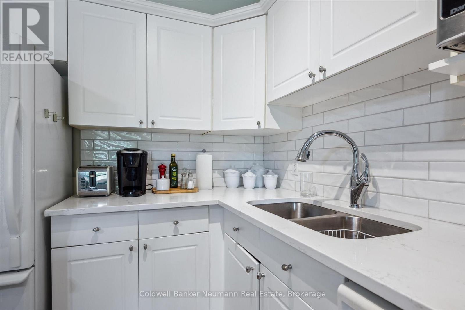 206 - 60 Wyndham Street S, Guelph, Ontario  N1E 7H7 - Photo 7 - X12188842