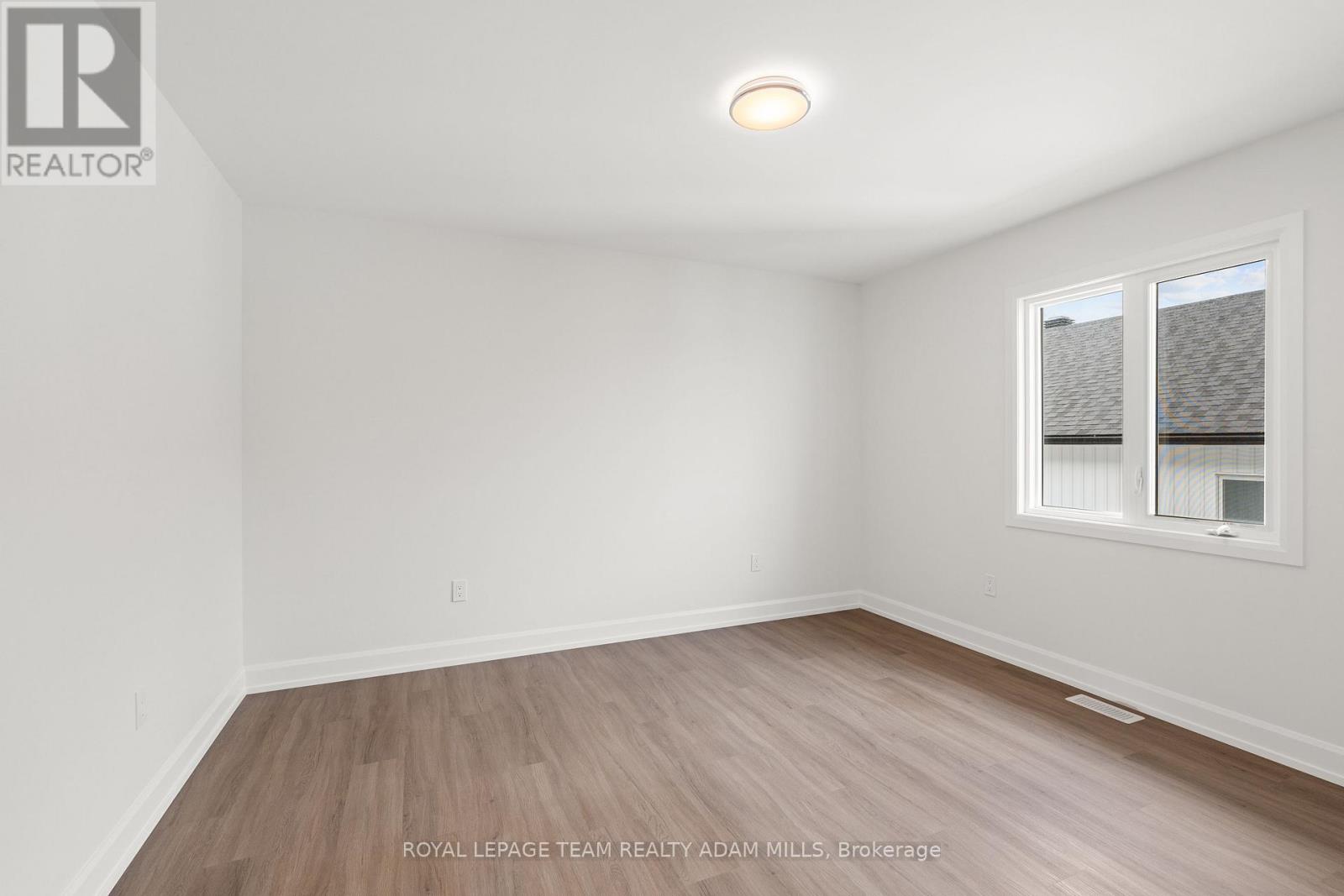 6952 Notre Dame Street, Ottawa, Ontario  K1C 1H7 - Photo 17 - X12188787