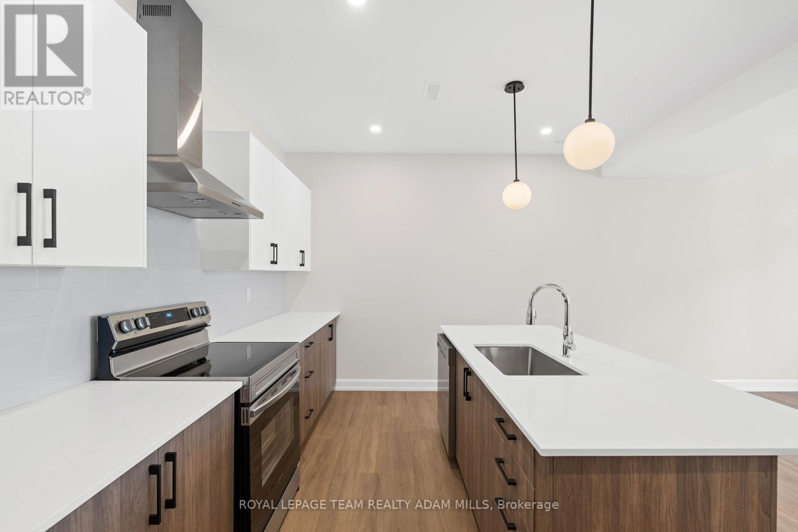 6952 Notre Dame Street, Ottawa, Ontario  K1C 1H7 - Photo 6 - X12188787