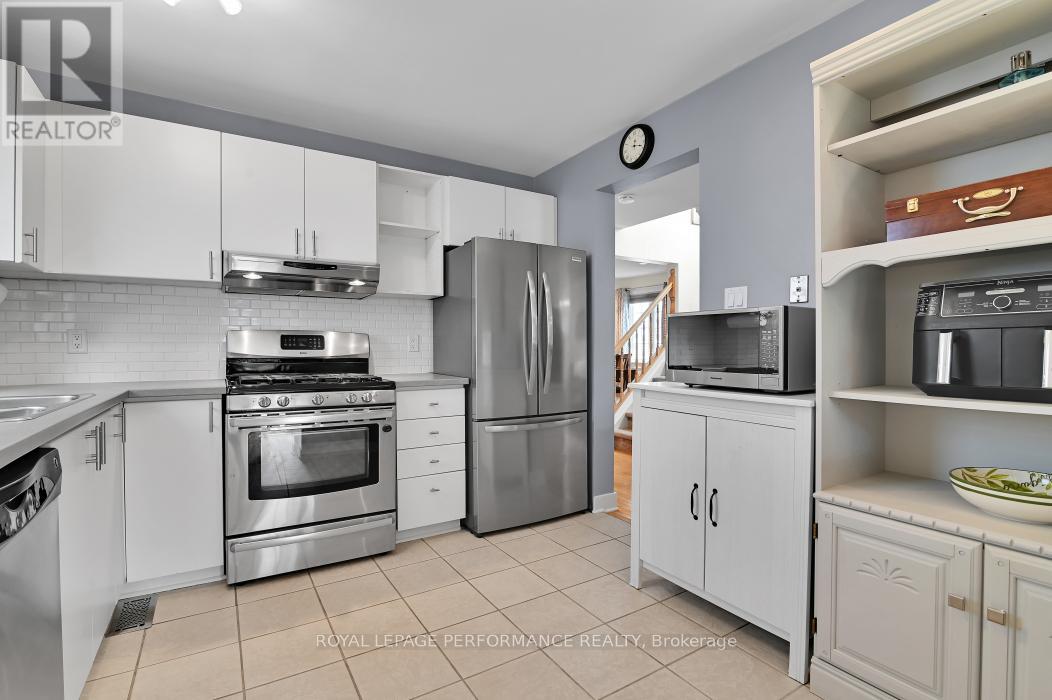 81 Armagh Way, Ottawa, Ontario  K2J 4C1 - Photo 10 - X12188888