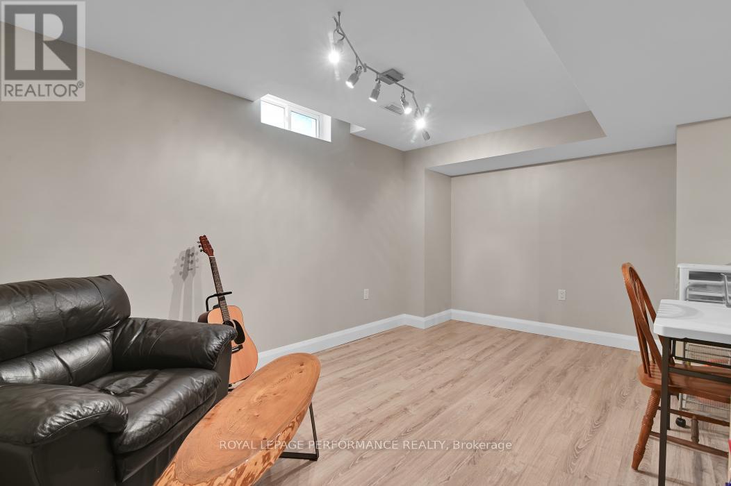 81 Armagh Way, Ottawa, Ontario  K2J 4C1 - Photo 19 - X12188888