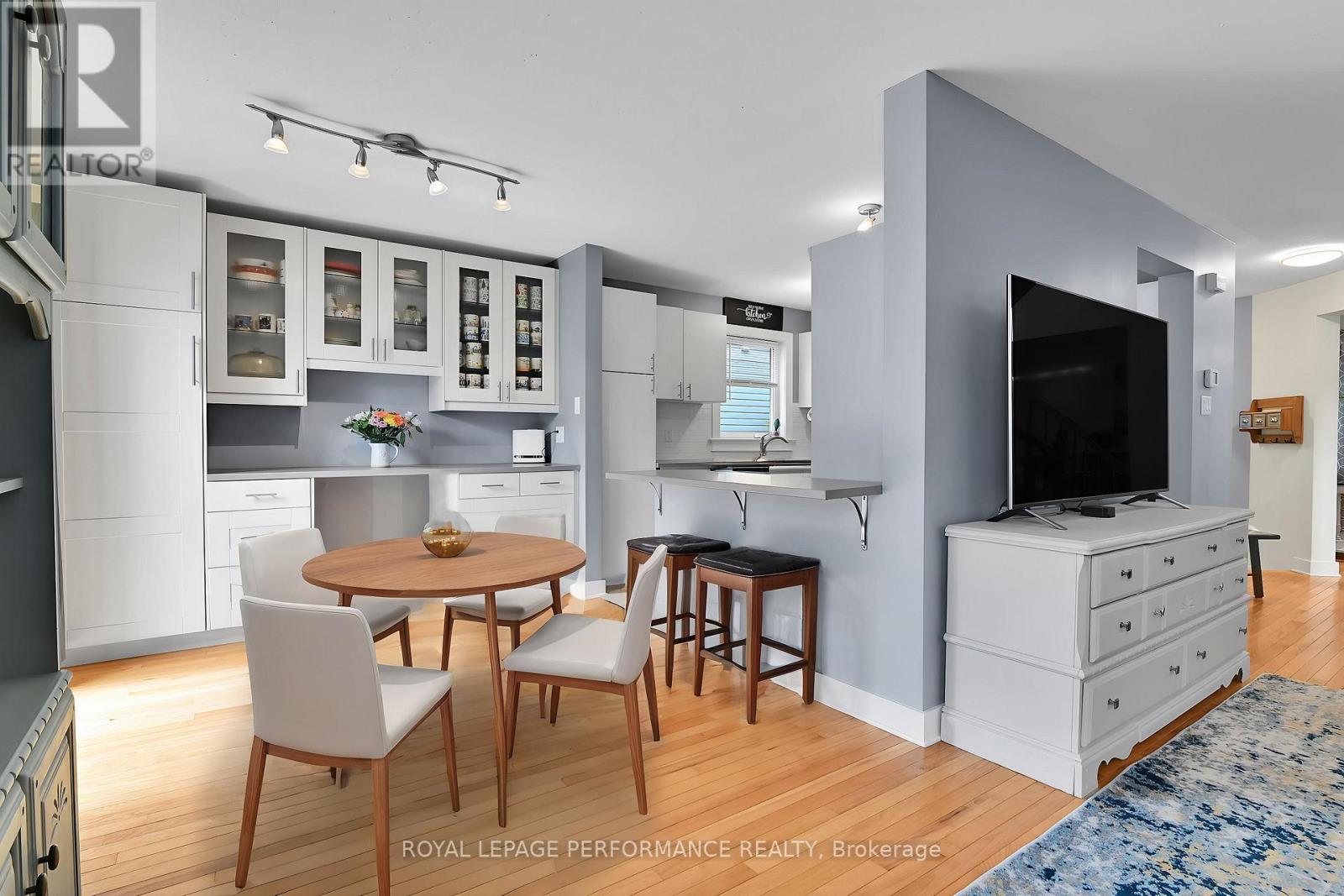 81 Armagh Way, Ottawa, Ontario  K2J 4C1 - Photo 8 - X12188888