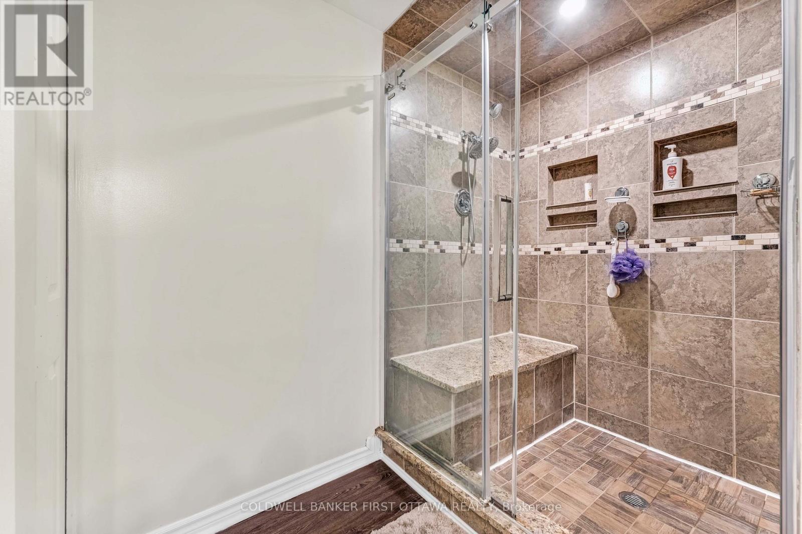 8 Lachaine Street Sw, Russell, Ontario  K0A 1W0 - Photo 22 - X12188915