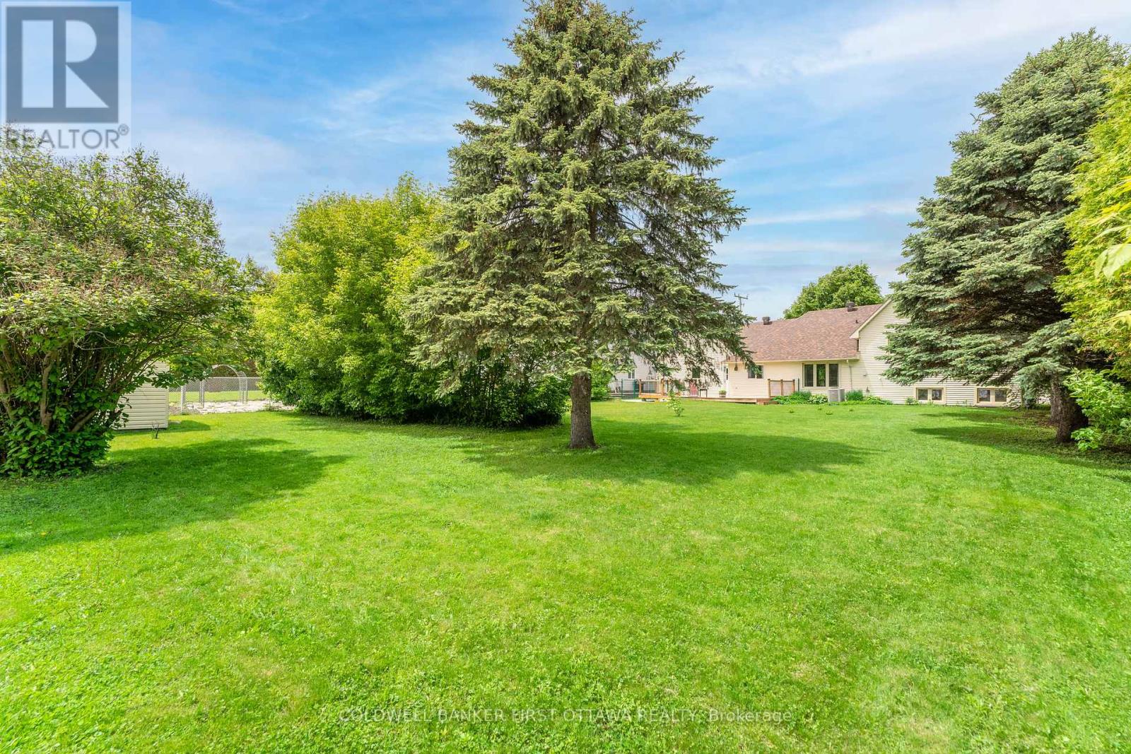 8 Lachaine Street Sw, Russell, Ontario  K0A 1W0 - Photo 32 - X12188915
