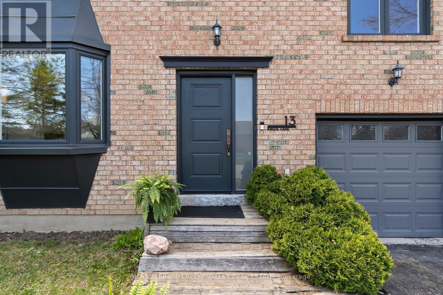 13 Kinzie Lane, Barrie, Ontario  L4M 6A2 - Photo 2 - S12188681