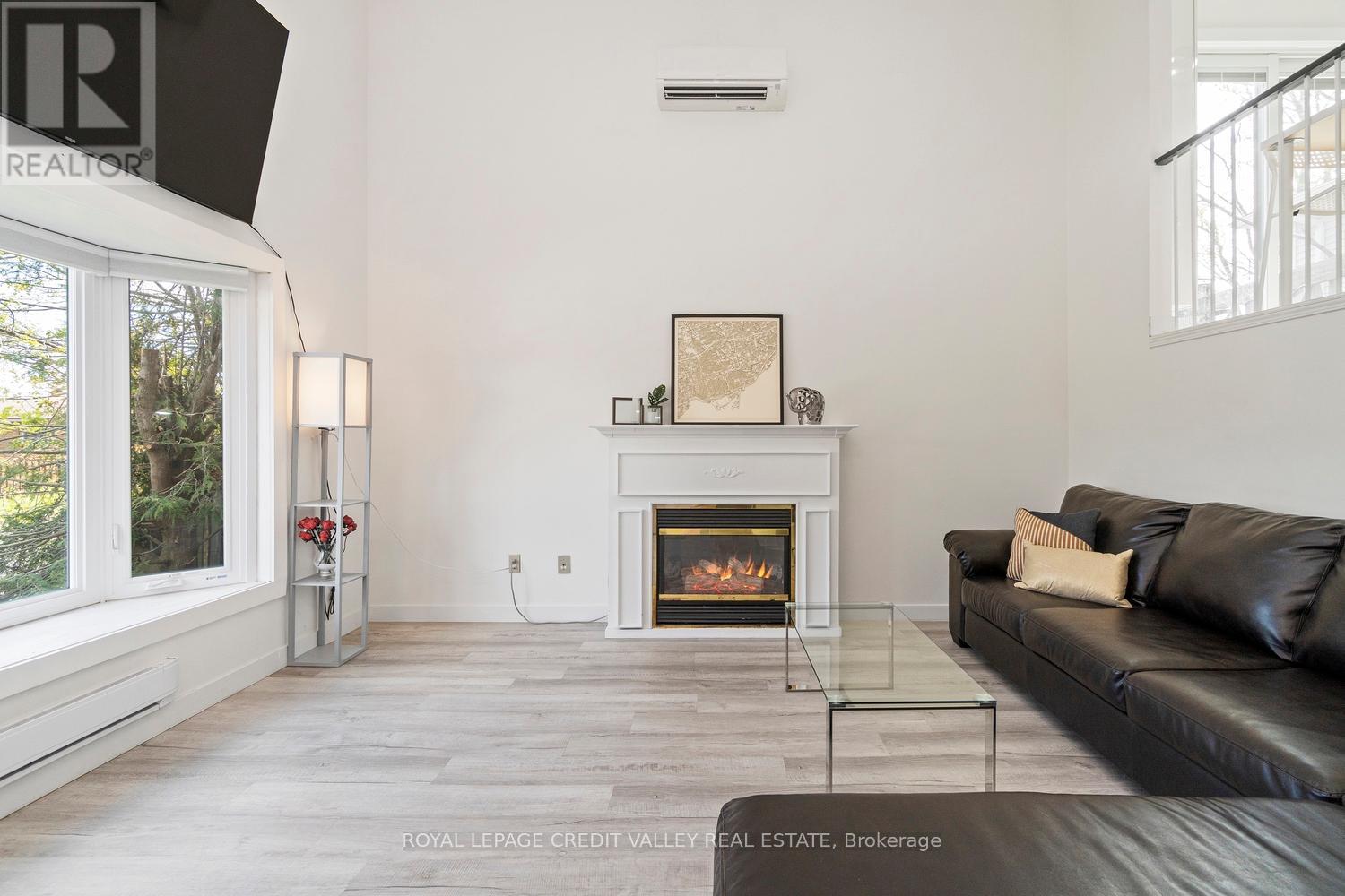 13 Kinzie Lane, Barrie, Ontario  L4M 6A2 - Photo 6 - S12188681