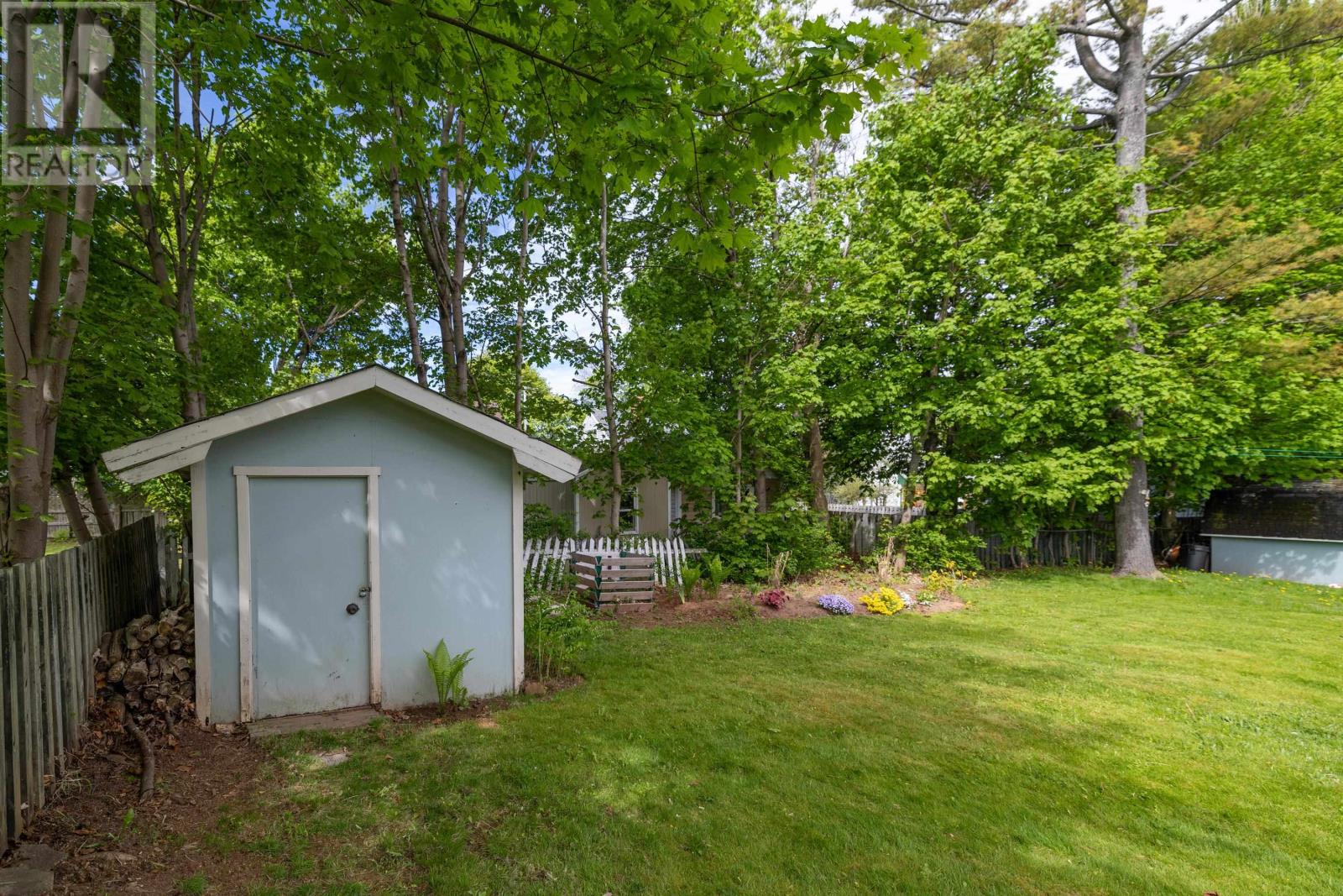 15 Birchwood Street, Charlottetown, Prince Edward Island  C1A 5B4 - Photo 33 - 202513072
