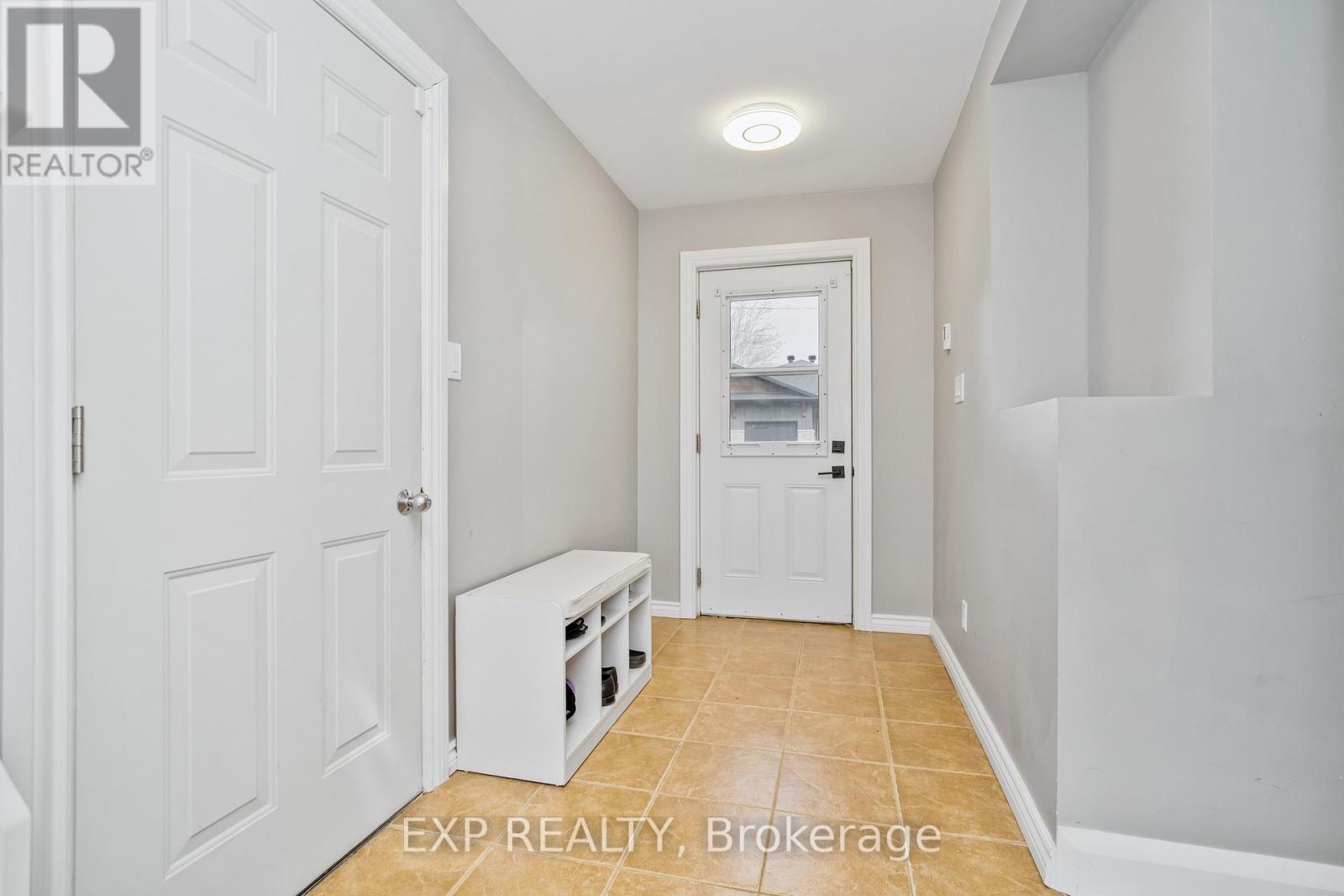 15 Manchester Street, Ottawa, Ontario  K2S 0R8 - Photo 27 - X12163091