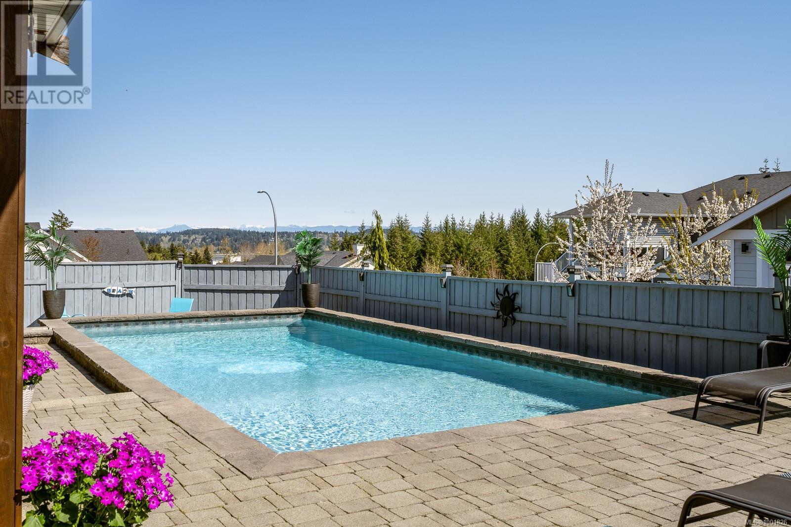 Property at 4060 Southwalk Dr image 3