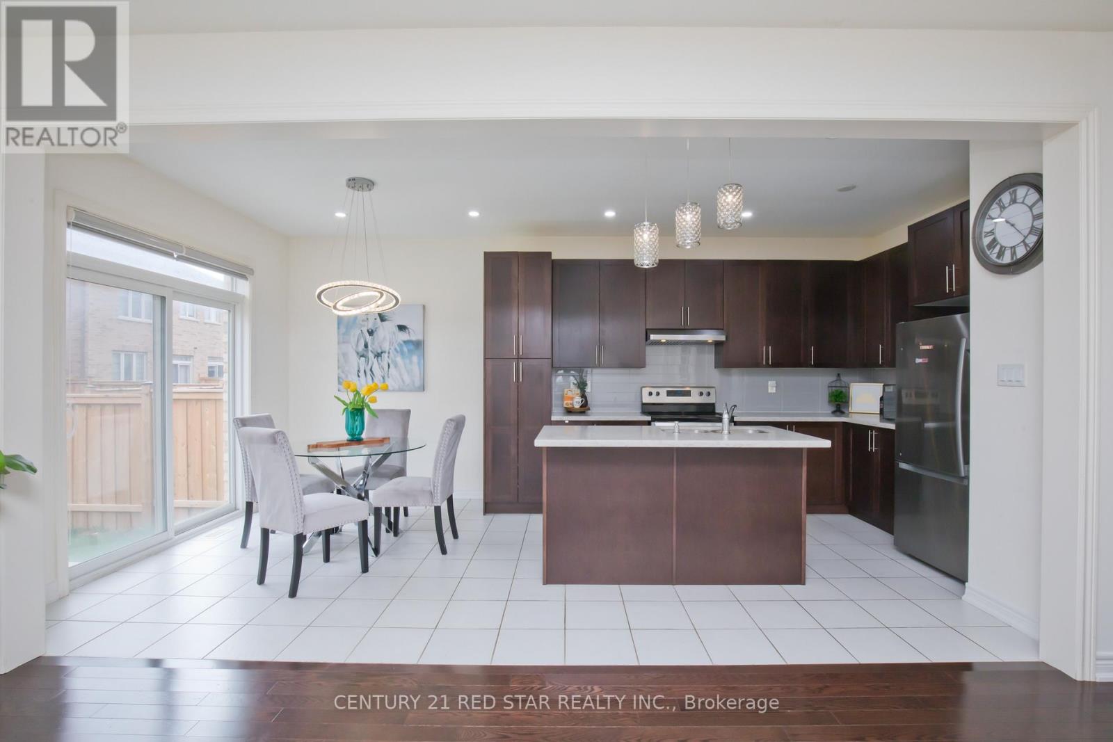 633 Brisdale Drive, Brampton, Ontario  L7A 5B6 - Photo 12 - W12188597