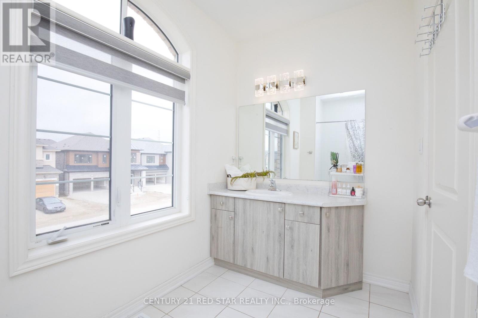 633 Brisdale Drive, Brampton, Ontario  L7A 5B6 - Photo 37 - W12188597