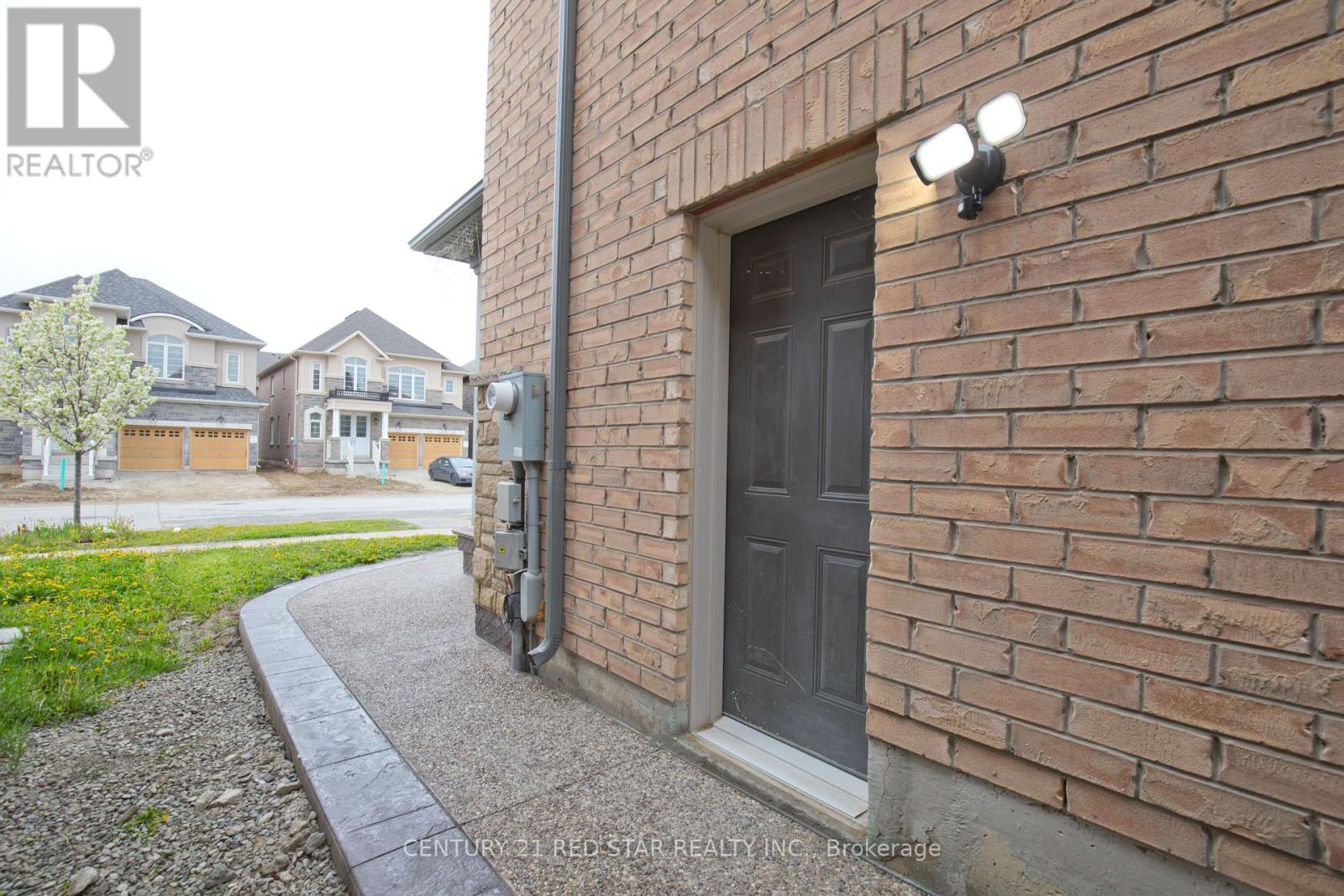 633 Brisdale Drive, Brampton, Ontario  L7A 5B6 - Photo 48 - W12188597
