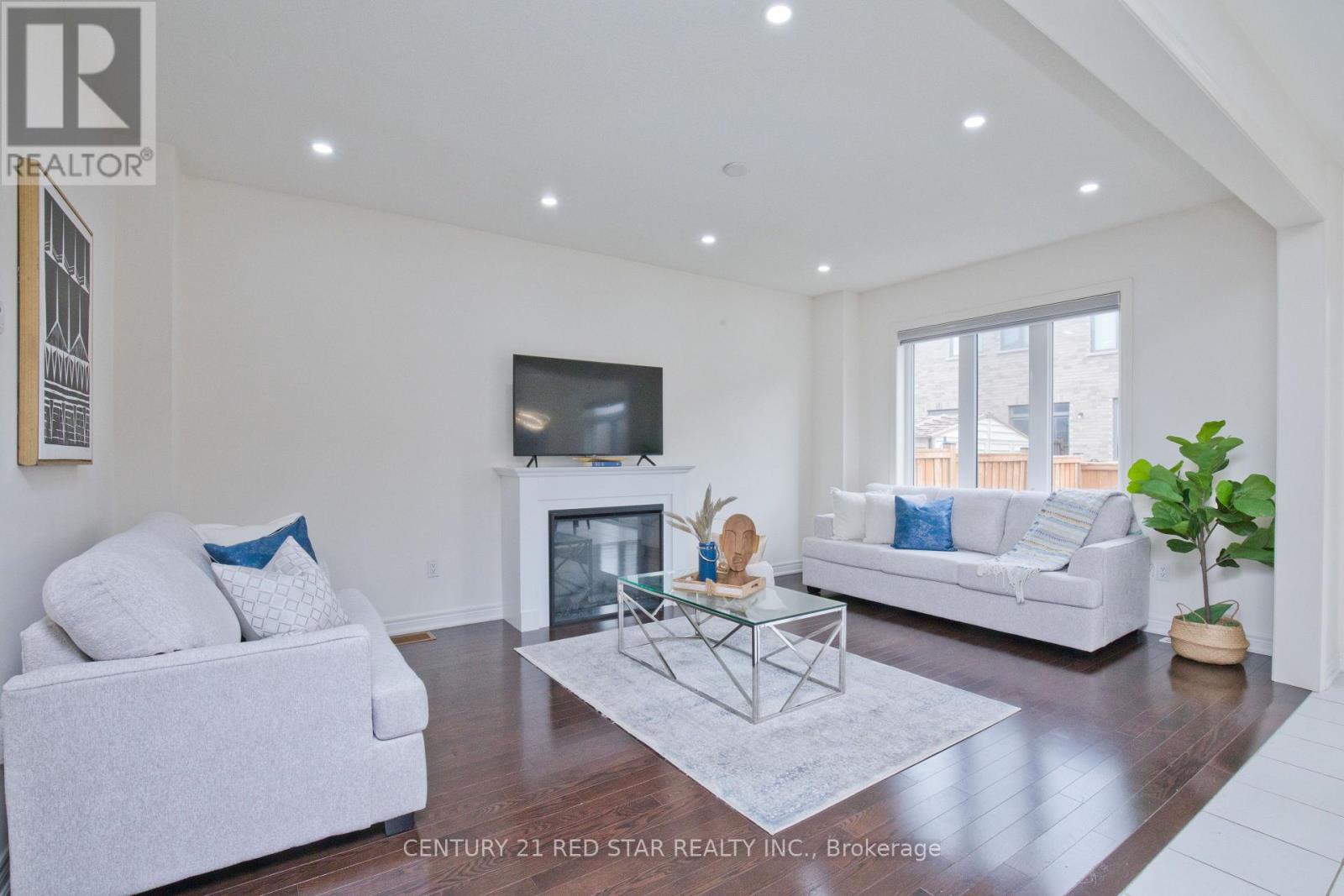 633 Brisdale Drive, Brampton, Ontario  L7A 5B6 - Photo 8 - W12188597