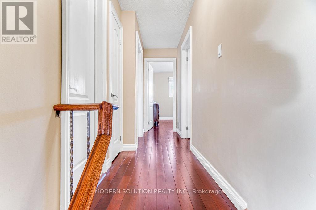 477 Fendalton Street, Mississauga, Ontario  L5B 2L8 - Photo 15 - W12188607