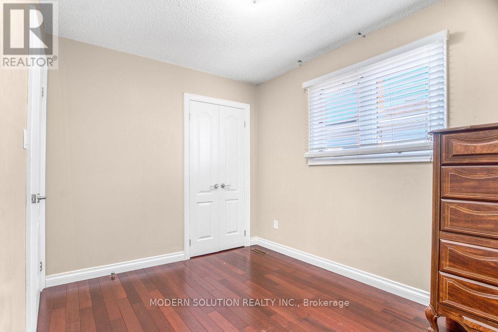 477 Fendalton Street, Mississauga, Ontario  L5B 2L8 - Photo 21 - W12188607