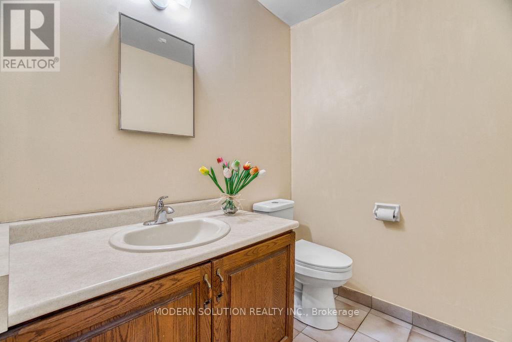477 Fendalton Street, Mississauga (Cooksville), Ontario  L5B 2L8 - Photo 31 - W12188607