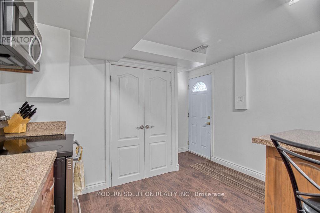 477 Fendalton Street, Mississauga, Ontario  L5B 2L8 - Photo 36 - W12188607