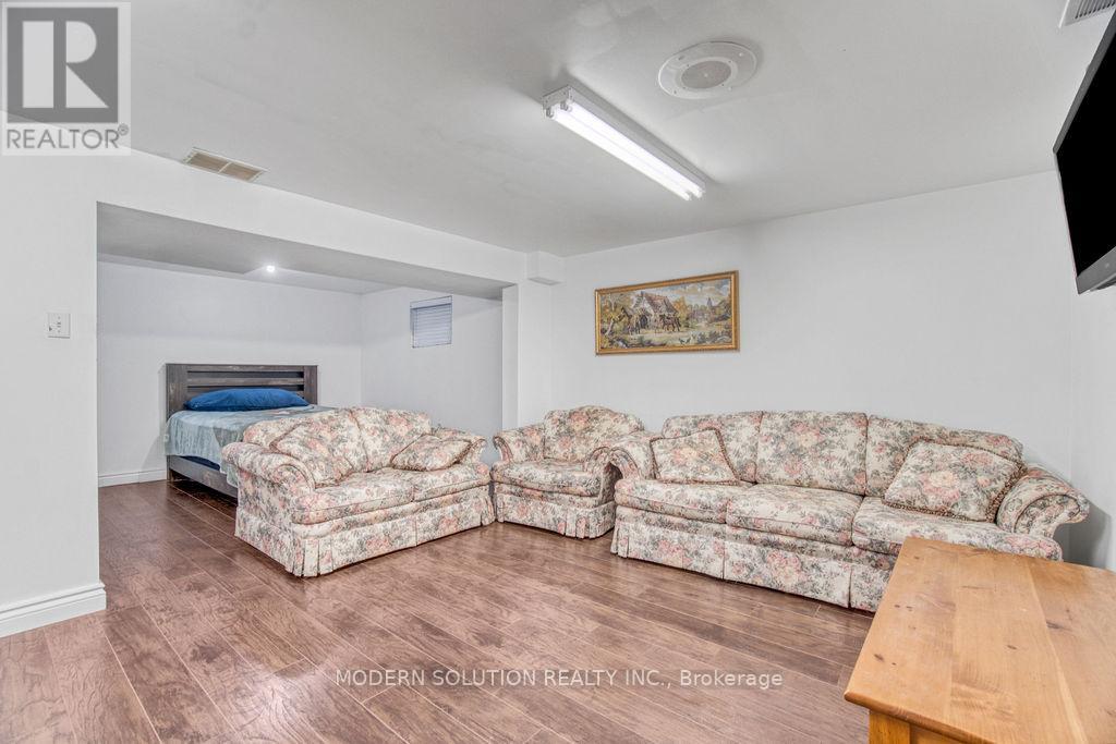 477 Fendalton Street, Mississauga, Ontario  L5B 2L8 - Photo 39 - W12188607
