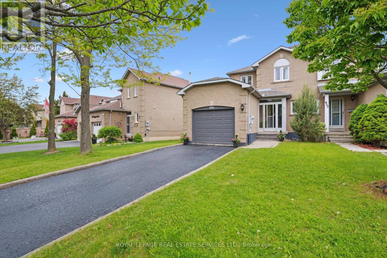 930 Blizzard Road, Mississauga (East Credit), Ontario  L5V 1T1 - Photo 3 - W12188623